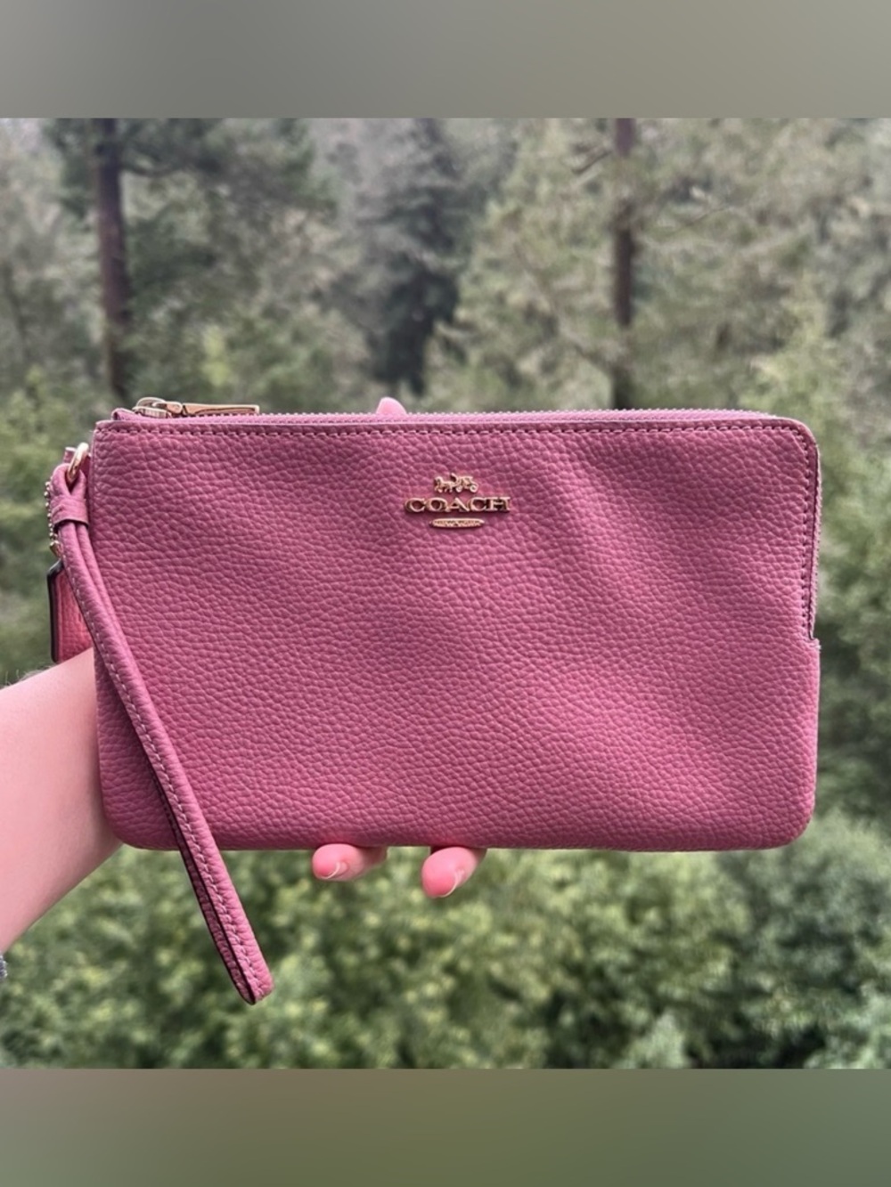 COACH Double Zip Wristlet Wallet Pink Pebbled Leather w Gold Hardware AUTHENTIC - Picture 1 of 8